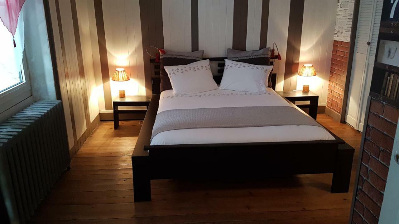 L'Escale Marine - Couette Et Cafe Bed & Breakfast La Rochelle  Exterior photo