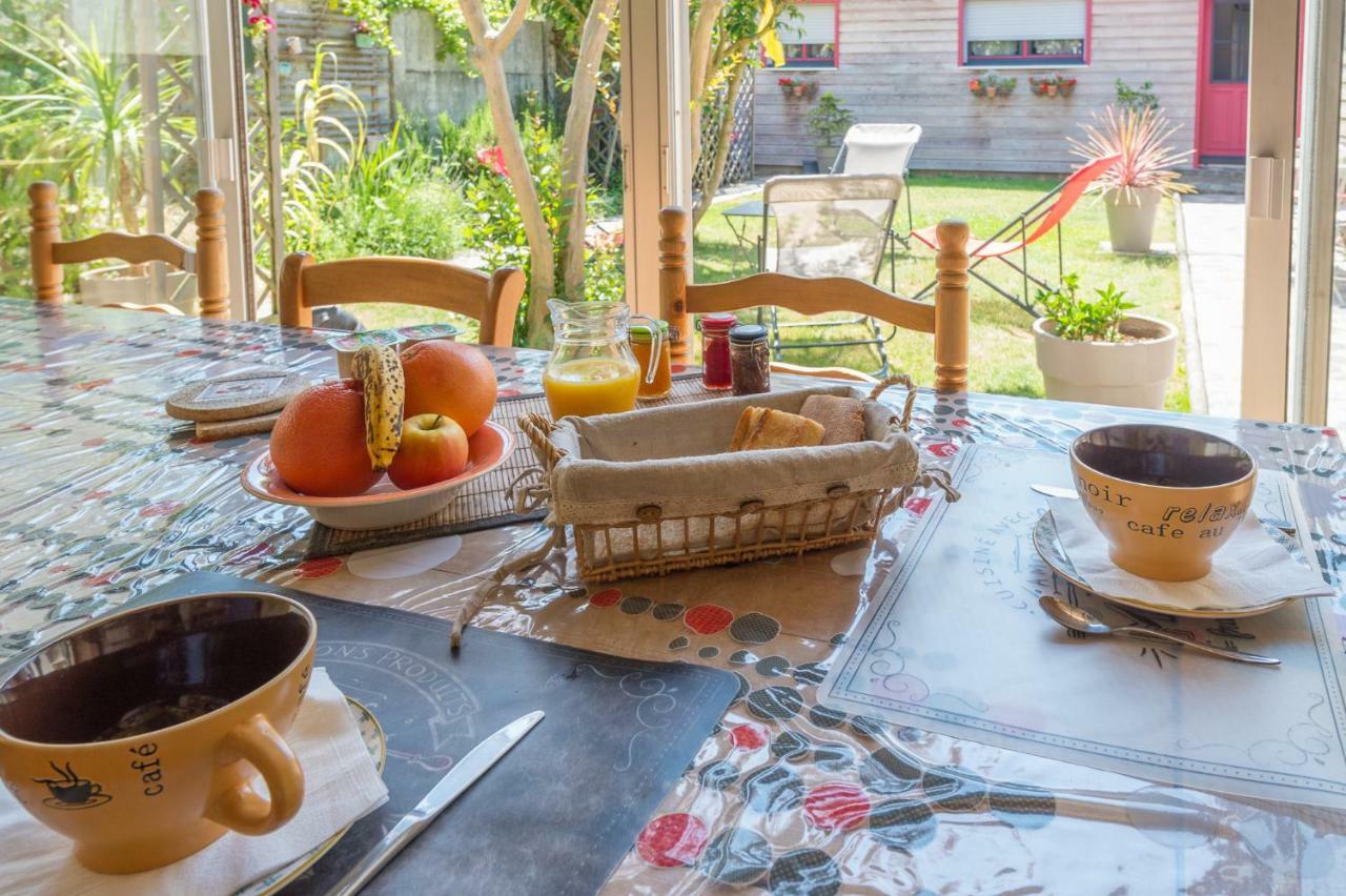 L'Escale Marine - Couette Et Cafe Bed & Breakfast La Rochelle  Exterior photo